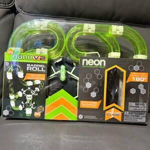 Hexbug Nano V2 Barrel Roll Glow In Dark